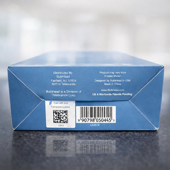 DermaSuction Pore Cleaning Device - White - Picture 5 of 5